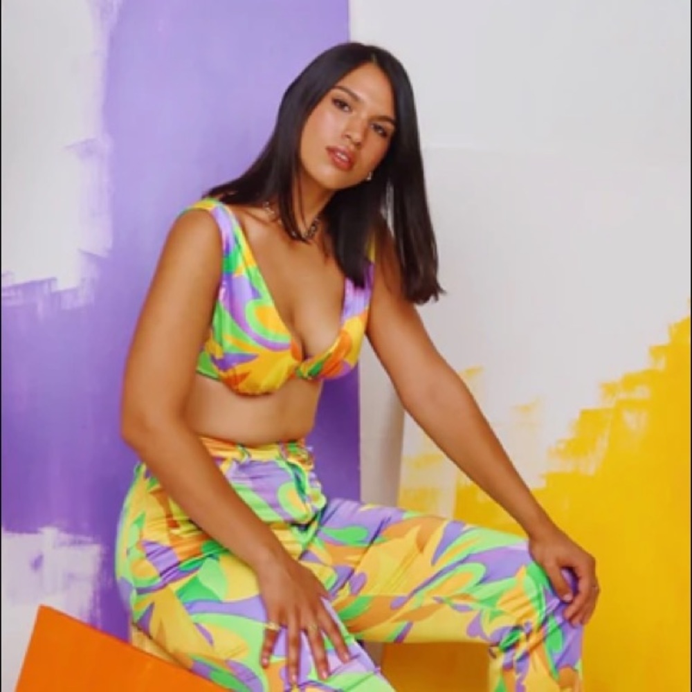 WeWoreWhat Underwire V neck Saved by the Bell Bra Top Bustier colorful